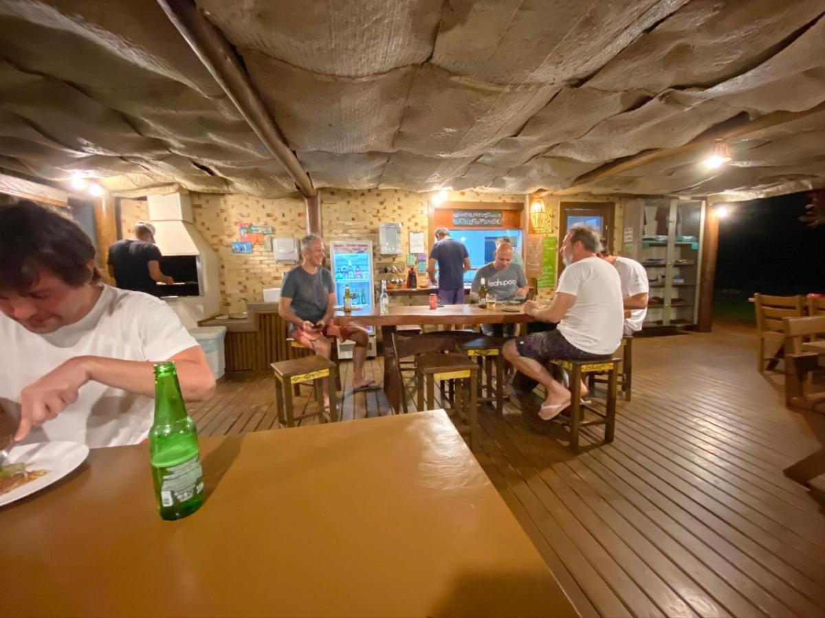 Bahia Surf Camp Hotel Abrantes Ngoại thất bức ảnh